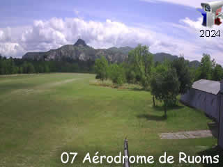 Webcam de l'aérodrome de Ruoms - Vallon Tourisme - ID N°: 193 - France Webcams Annuaire