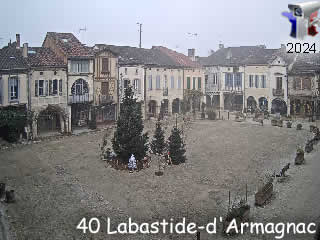 Webcam Aquitaine - Labastide-d'Armagnac - Place Royale - ID N°: 980 - France Webcams Annuaire